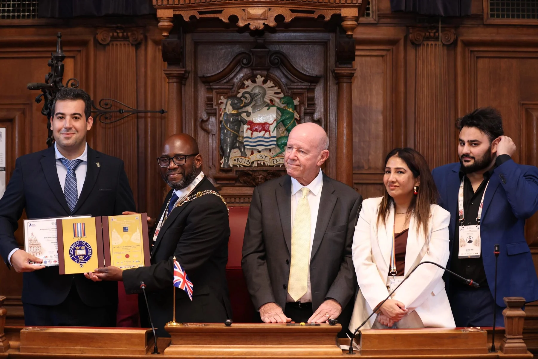 Carlos Cuadrado Gómez-Serranillos en la ceremonia del Premio Nelson Mandela en Oxford Town Hall